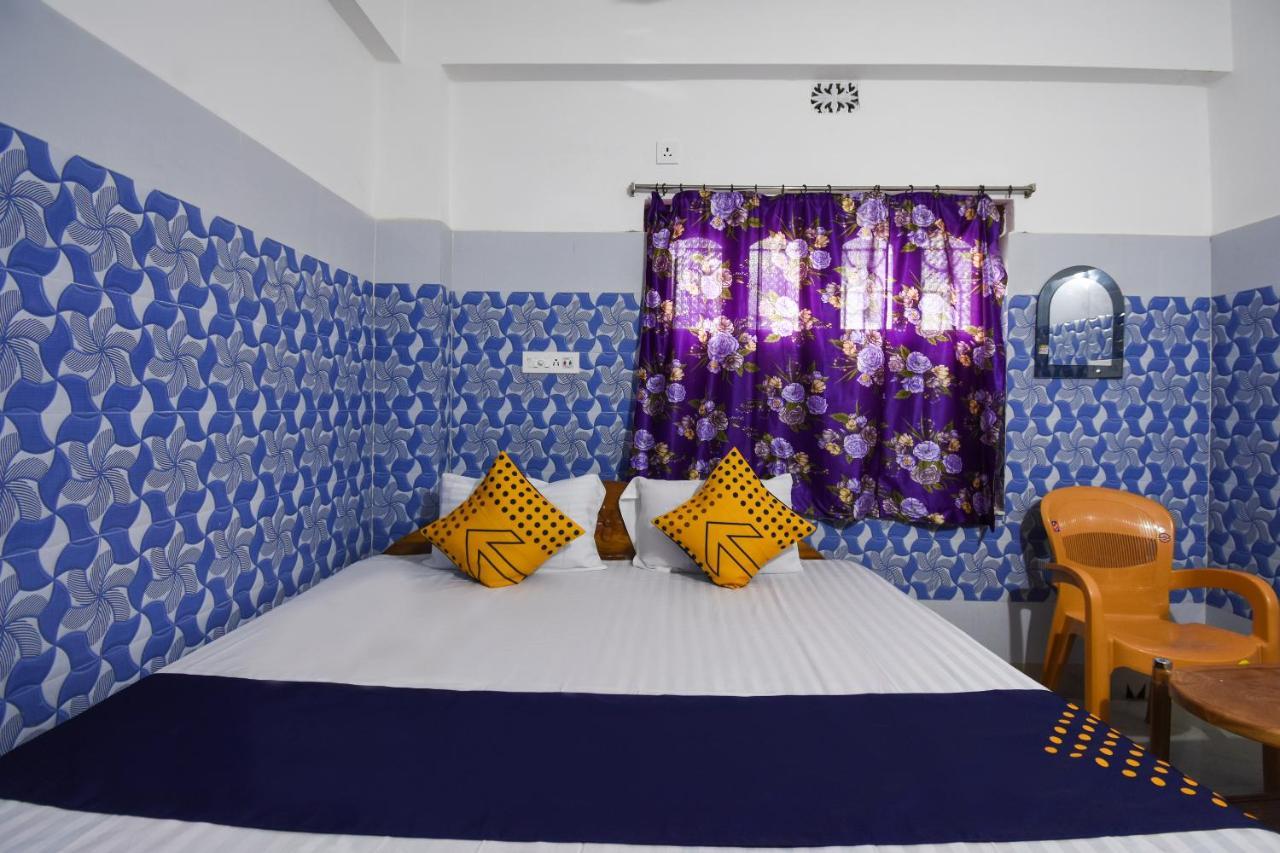 אחמדאבאד Oyo 67789 Hotel Savera מראה חיצוני תמונה