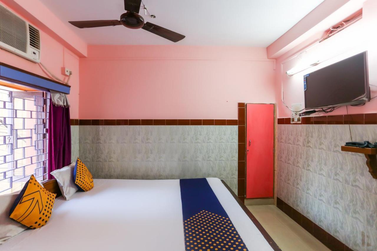 אחמדאבאד Oyo 67789 Hotel Savera מראה חיצוני תמונה